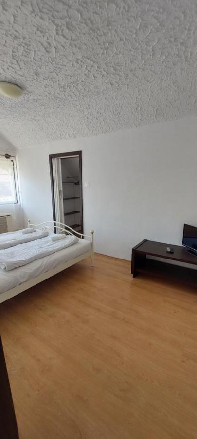 Bluebird Apartman Zalakaros Esterno foto